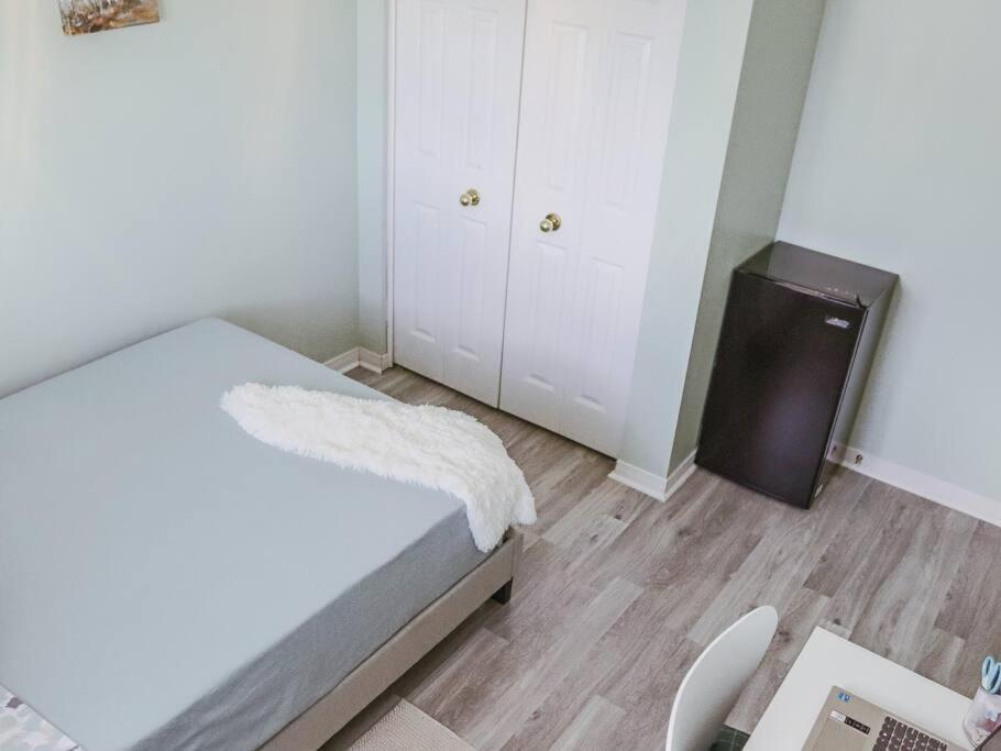 Kitchener-Waterloo Cozy House 빌라 외부 사진